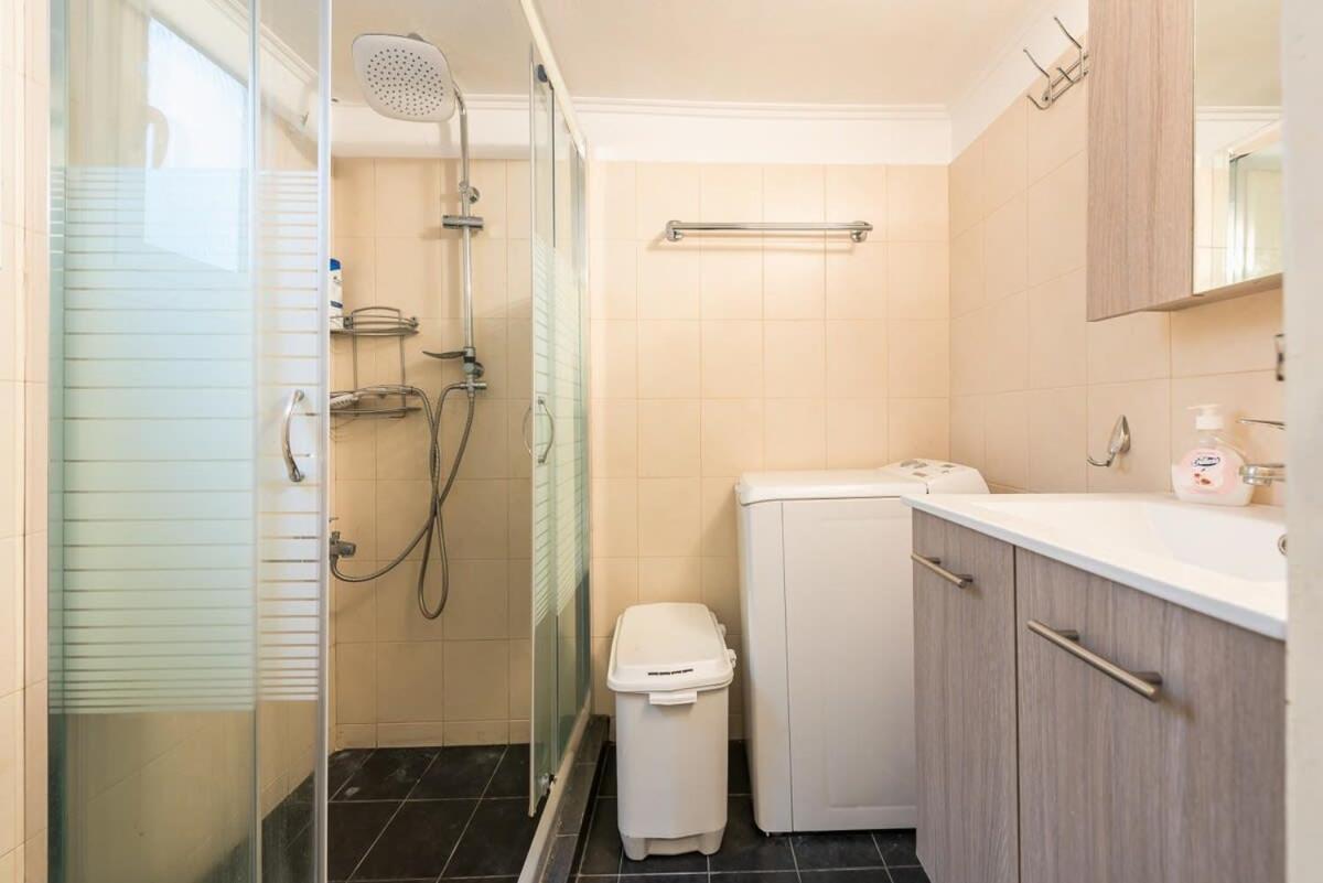 Topfloor Central Apt With Urban Views,3' To Metro Athen Eksteriør billede