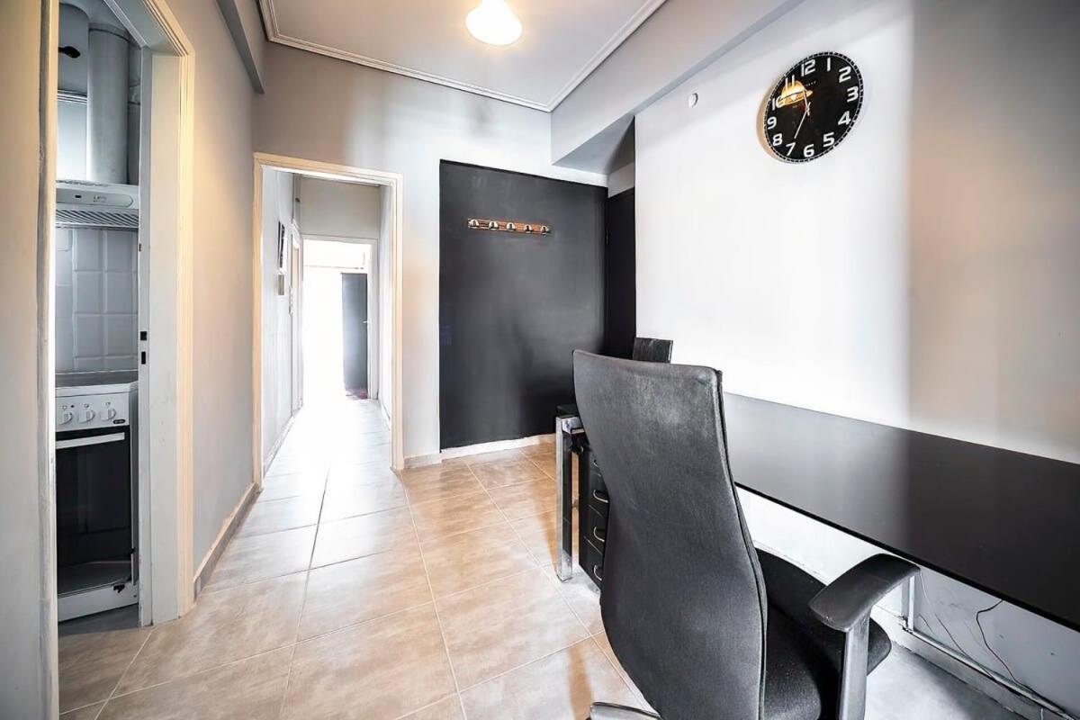 Topfloor Central Apt With Urban Views,3' To Metro Athen Eksteriør billede